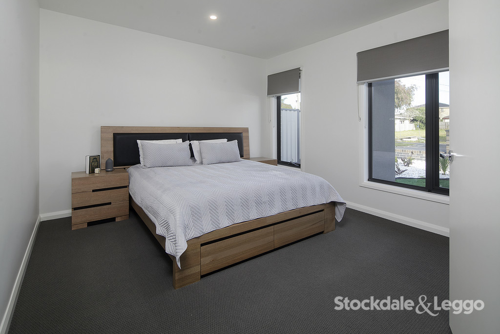 5 Grace Avenue, Dandenong VIC, Dandenong - Thumbnail 2