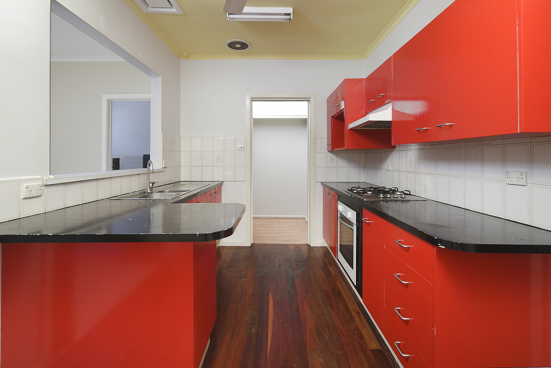 4 Smith Road, Springvale South VIC, Springvale South - Thumbnail 3