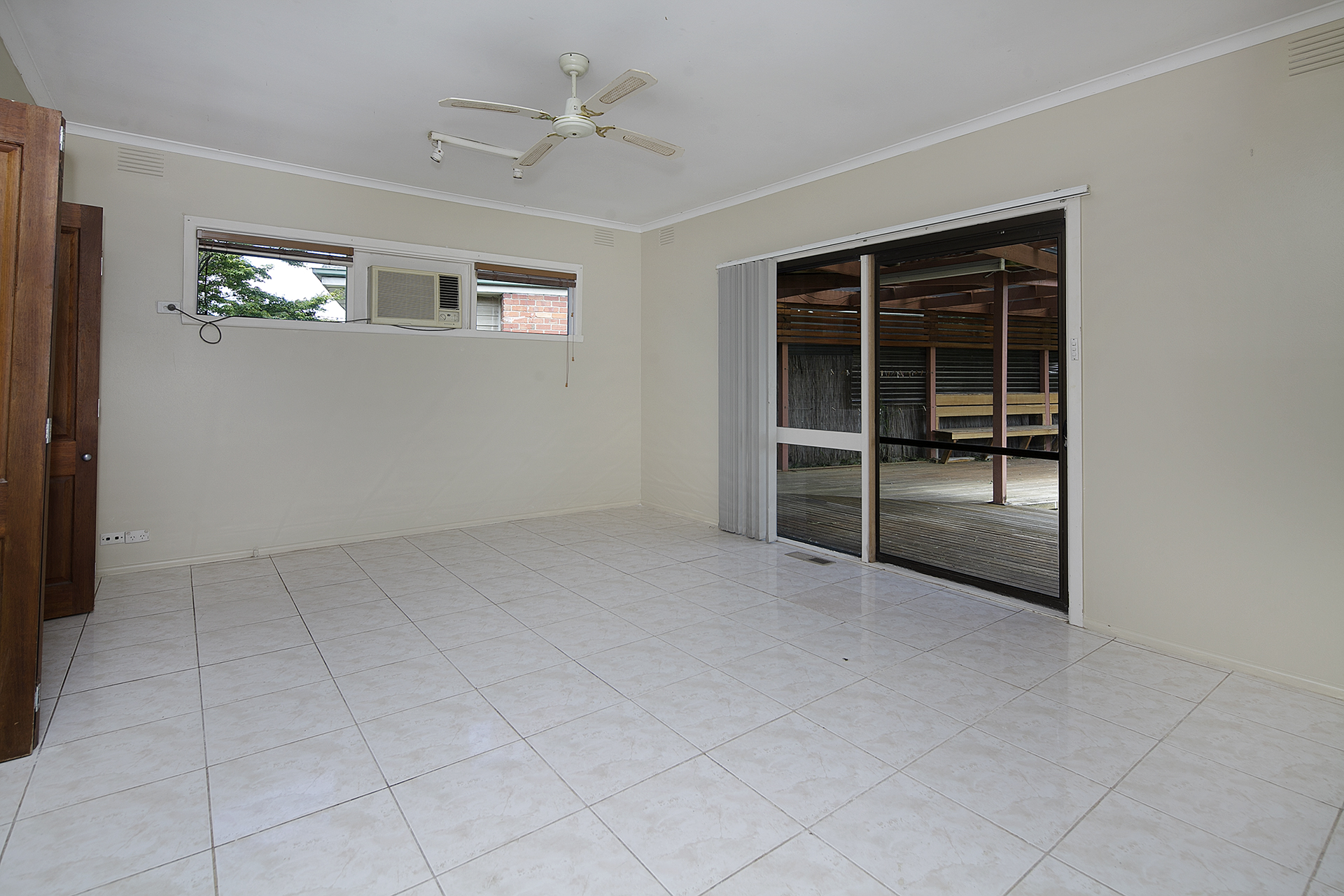 4 Smith Road, Springvale South VIC, Springvale South - Thumbnail 4