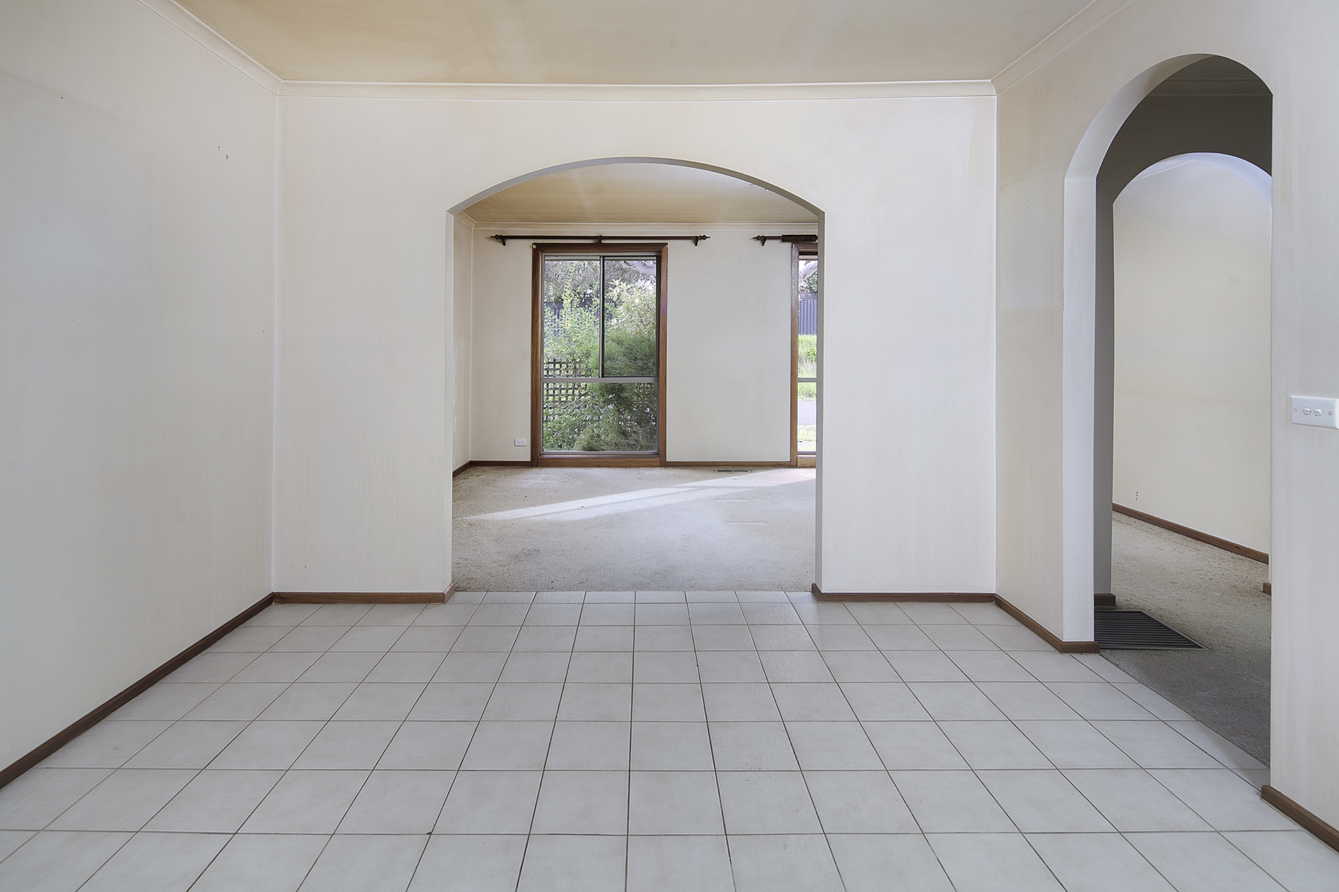 1/104 Ross Street, Dandenong VIC, Dandenong - Thumbnail 2