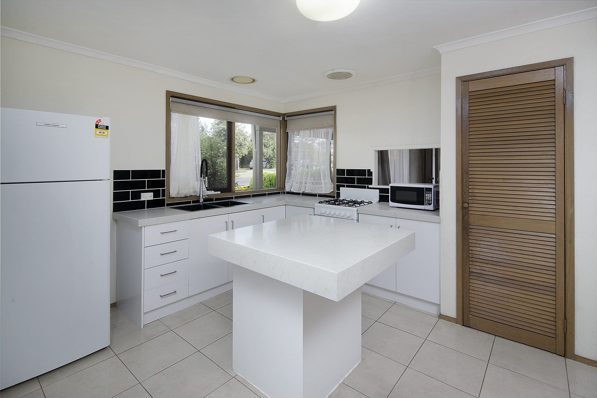 1 Axedale Cres, Endeavour Hills VIC, Endeavour Hills - Thumbnail 4