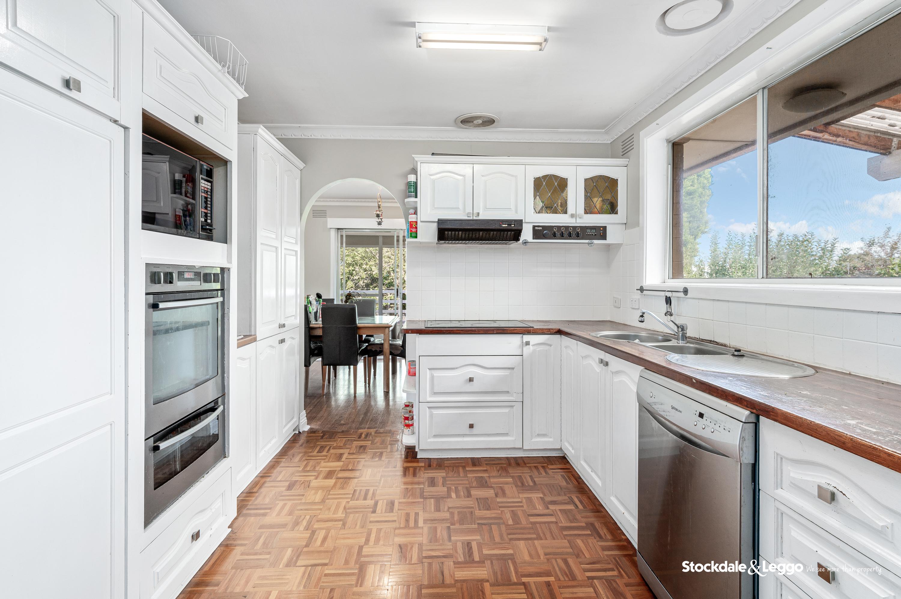16 Surrey Road, Dandenong North VIC, Dandenong North - Thumbnail 4