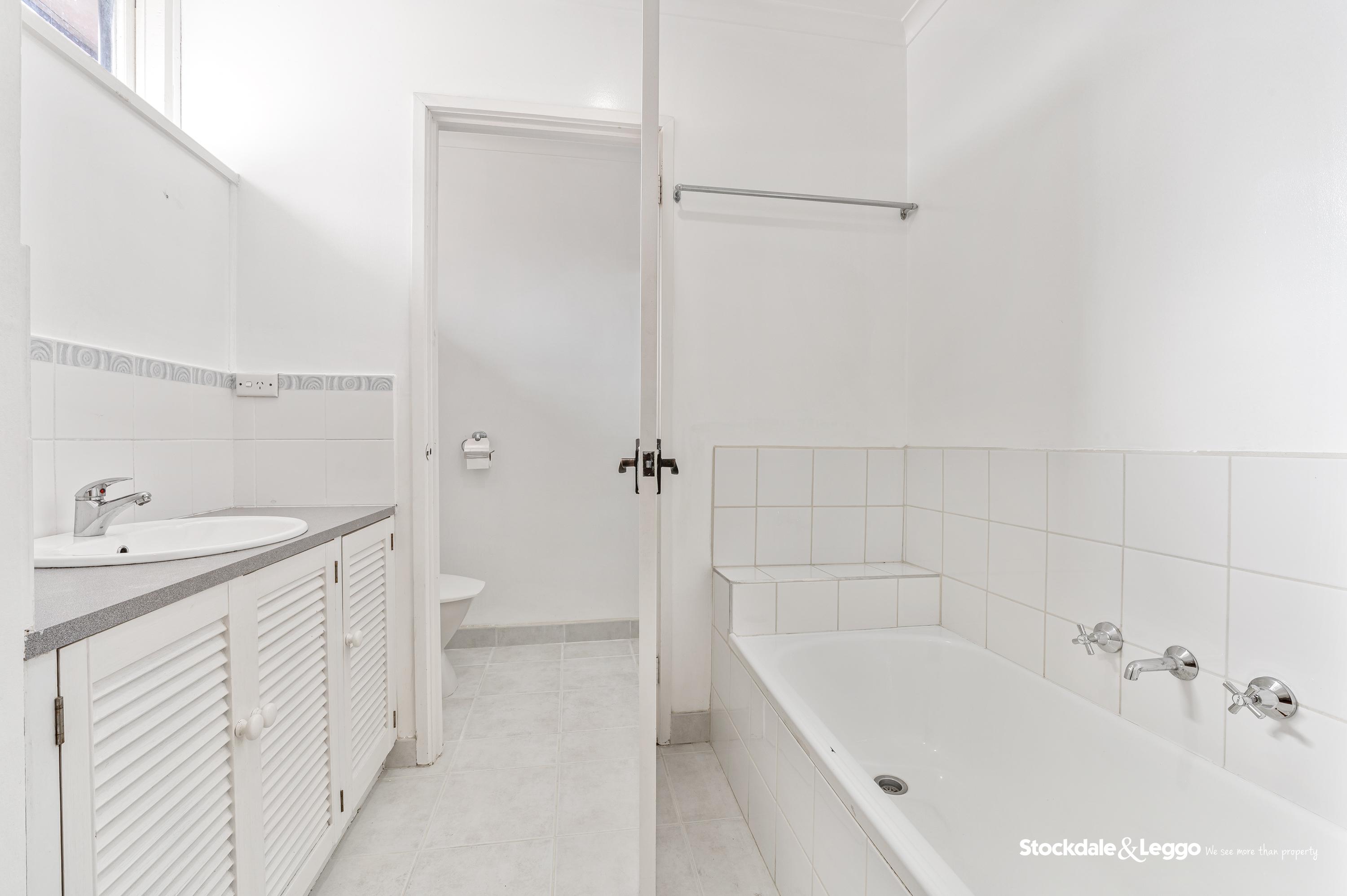 7 Avondale Street, Springvale VIC, Springvale - Thumbnail 6