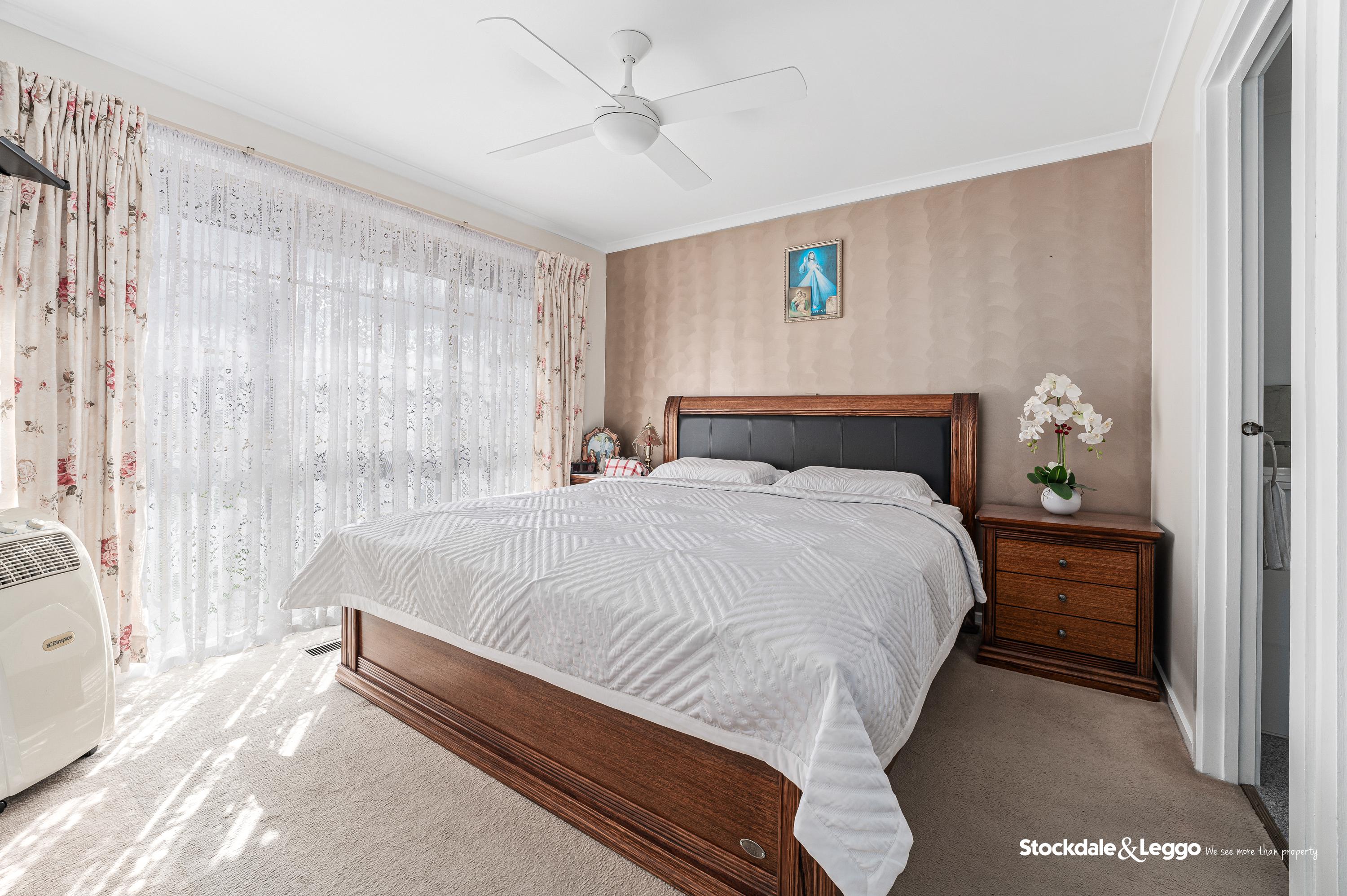 362 James Cook Drive, Endeavour Hills VIC, Endeavour Hills - Thumbnail 5