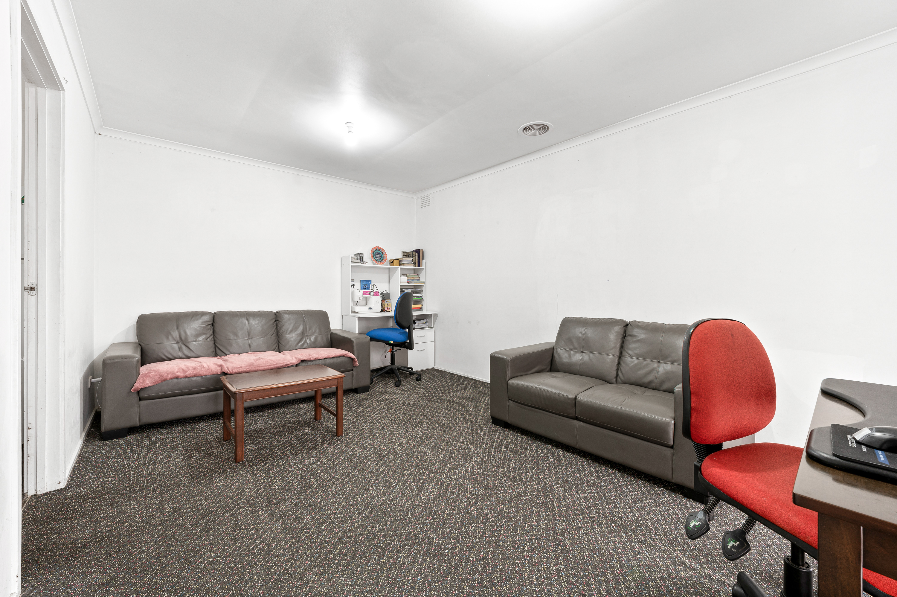 4/2a Canberra Avenue, Dandenong VIC, Dandenong - Thumbnail 2