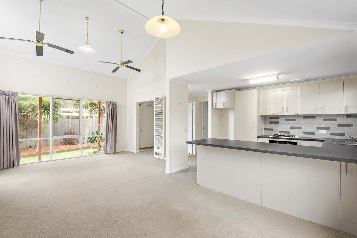 9 Almerta Avenue, Clifton Springs VIC 3222, Clifton Springs - Thumbnail 3
