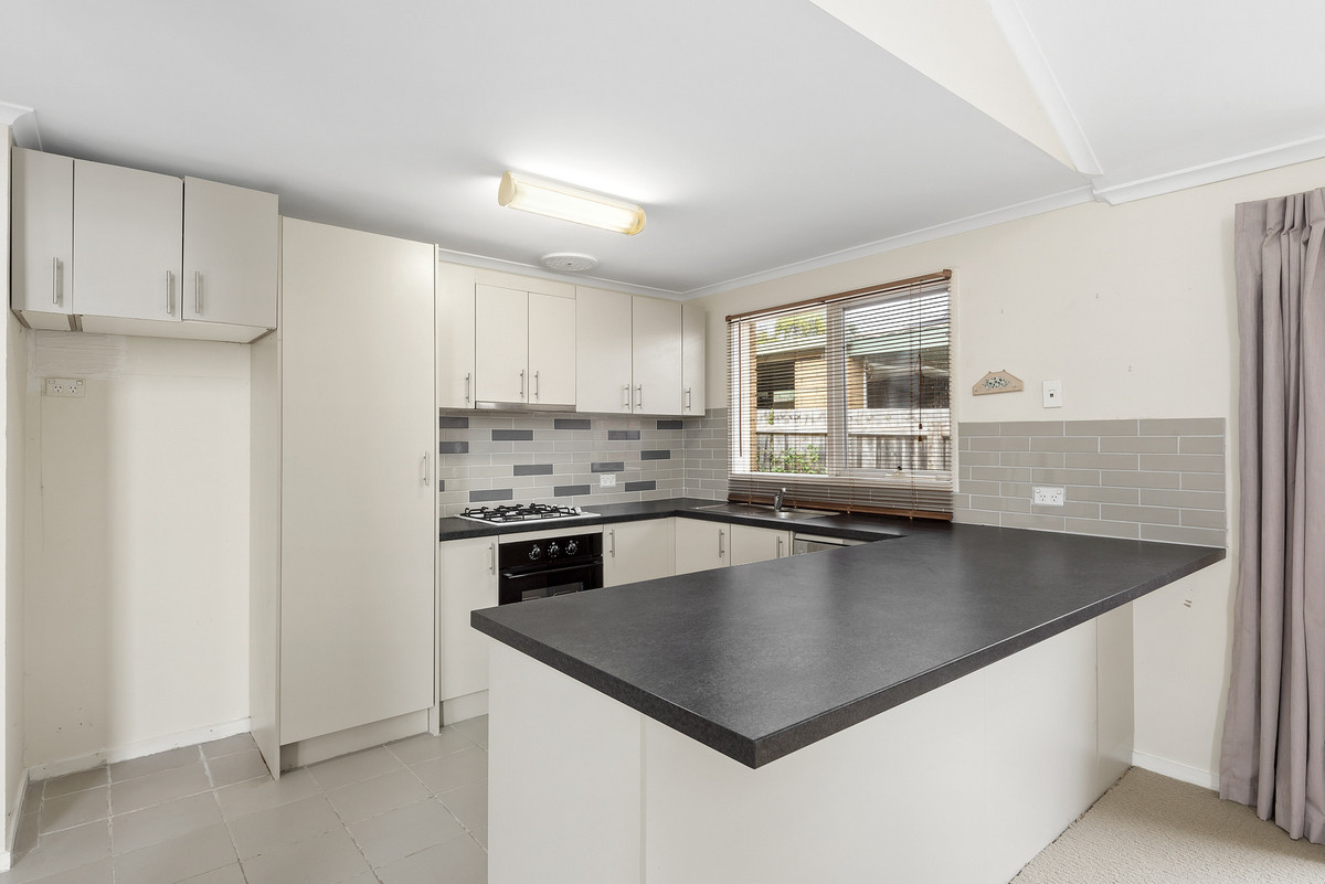 9 Almerta Avenue, Clifton Springs VIC 3222, Clifton Springs - Thumbnail 4
