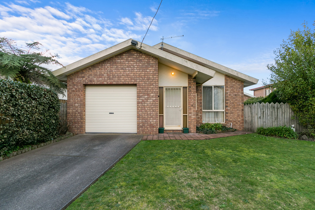 1 / 9 Berg Street, Morwell VIC 3840, Morwell - Image 1