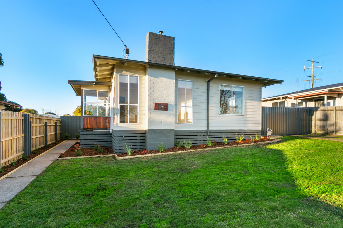 33 Donald Street, Morwell VIC 3840, Morwell - Thumbnail 3