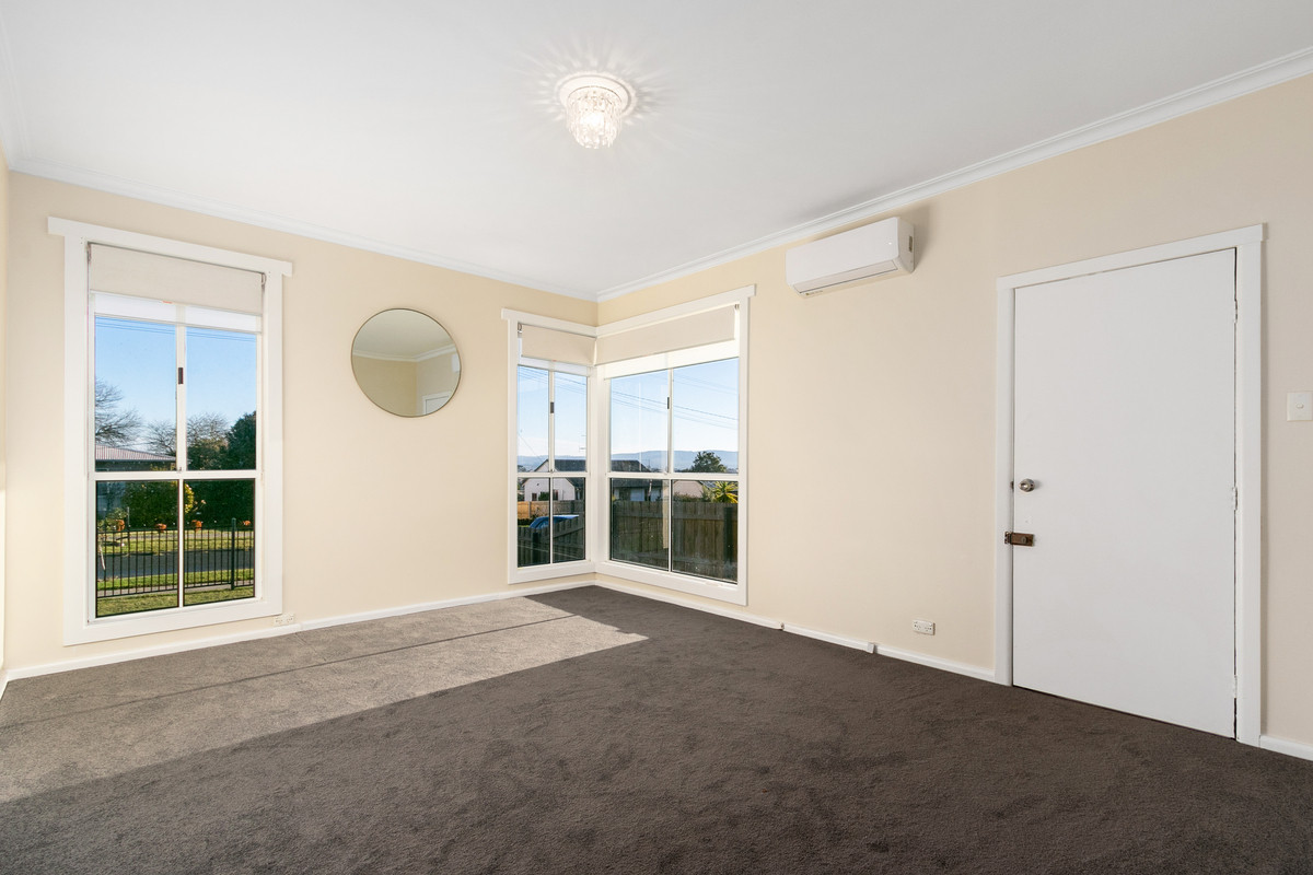 33 Donald Street, Morwell VIC 3840, Morwell - Thumbnail 4