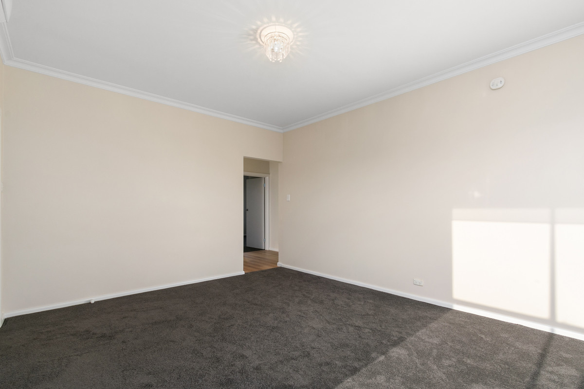 33 Donald Street, Morwell VIC 3840, Morwell - Thumbnail 5