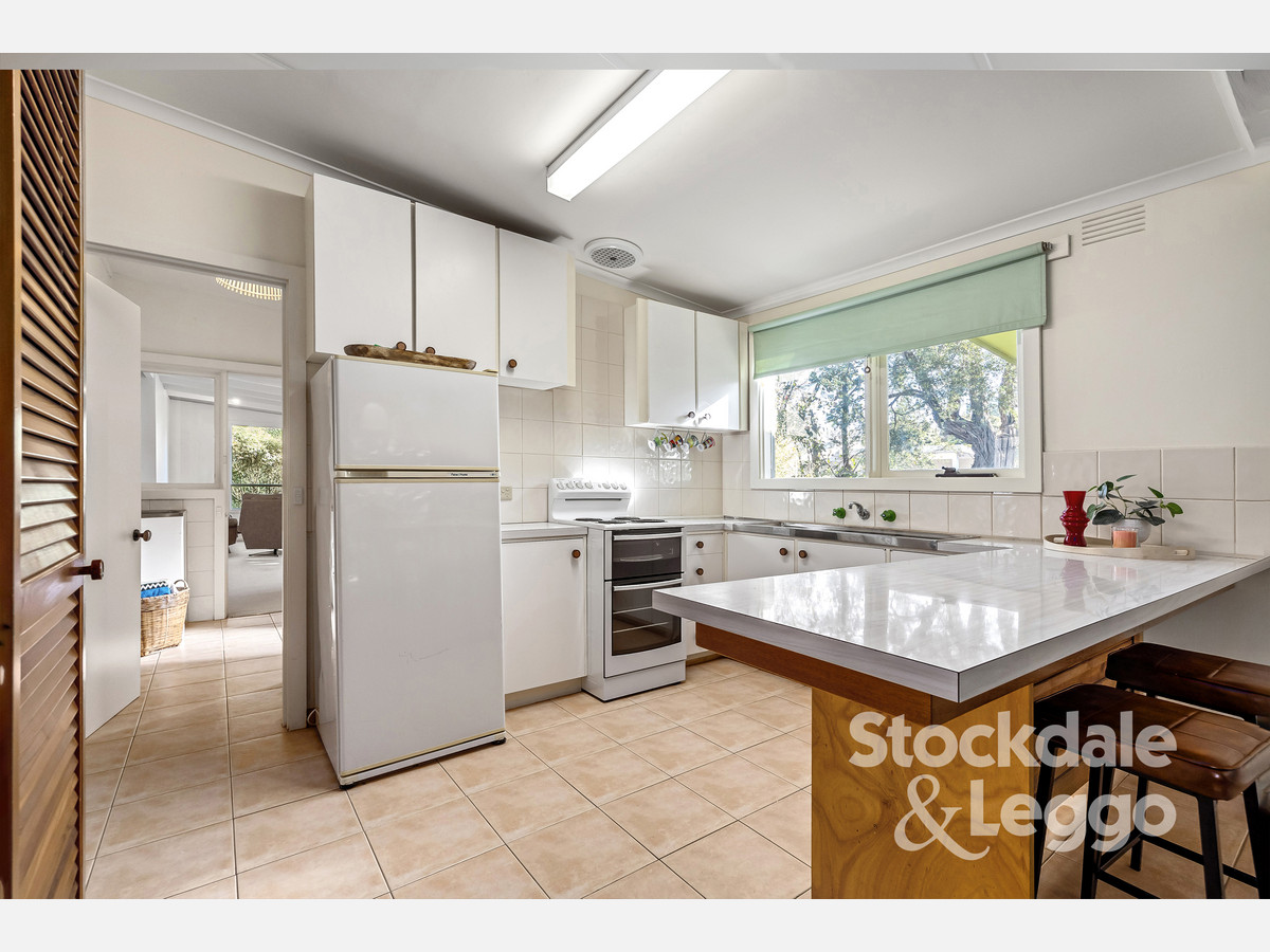 14 Leisure Way North, Rosebud VIC 3939, Rosebud - Thumbnail 4