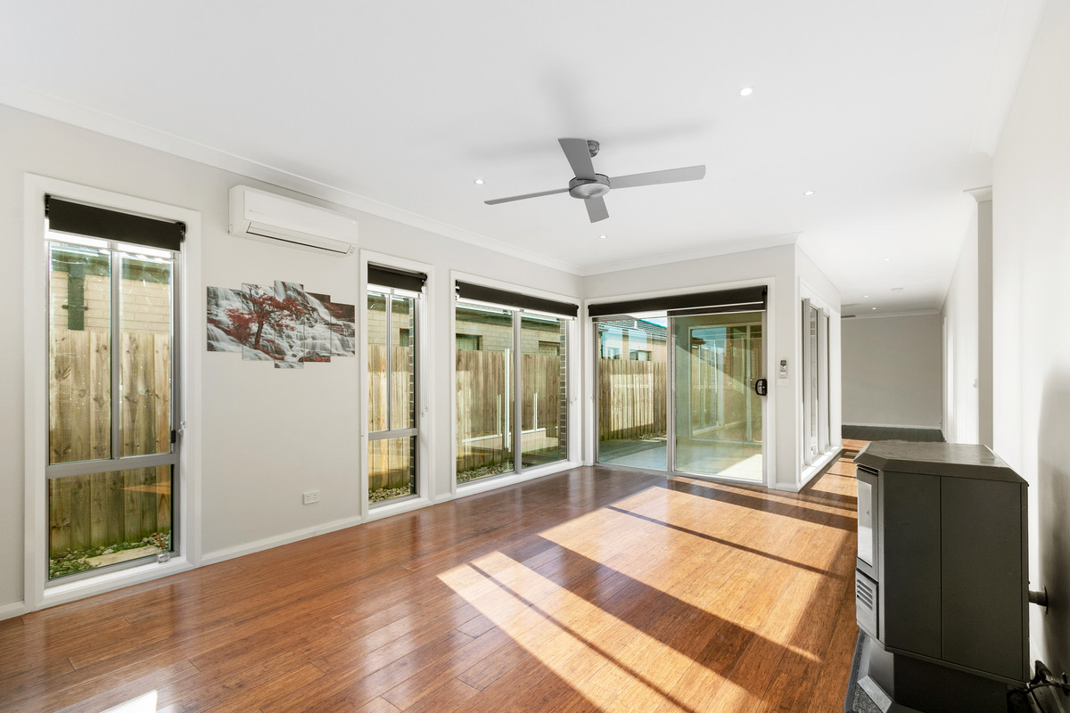 24 Roscommon Drive, TRARALGON VIC 3844, Traralgon - Thumbnail 4