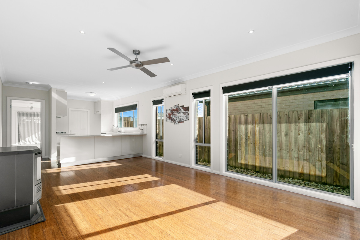 24 Roscommon Drive, TRARALGON VIC 3844, Traralgon - Thumbnail 3