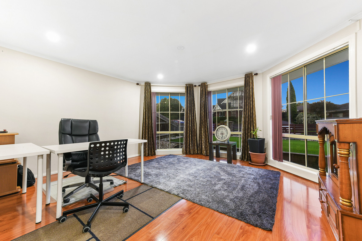 44 Earlsfield Drive, Berwick VIC 3806, Berwick - Thumbnail 5