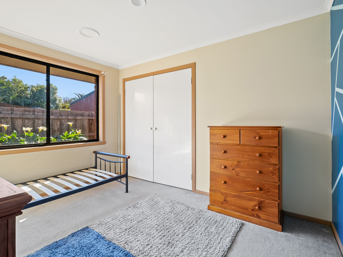 42 Cairns Drive, BACCHUS MARSH VIC 3340, Bacchus Marsh - Thumbnail 6