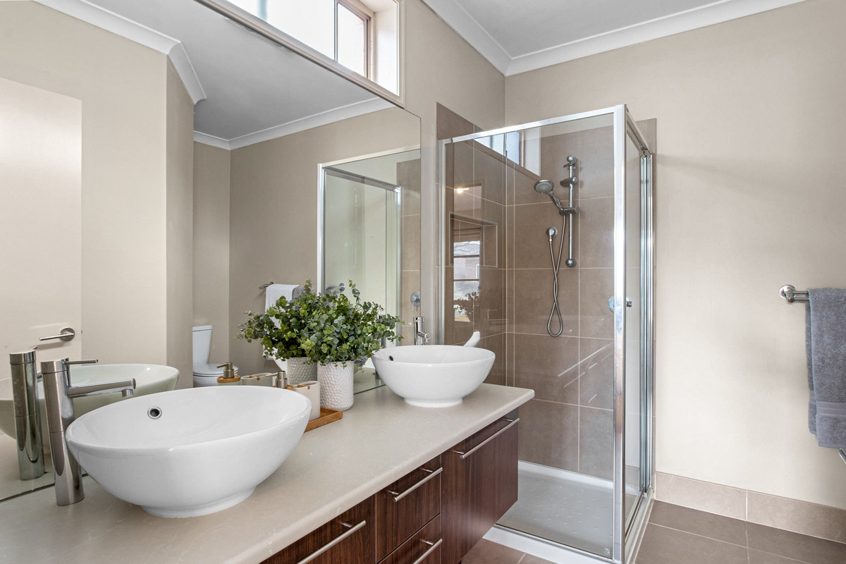 44 Daly Circuit, Caroline Springs VIC 3023, Caroline Springs - Thumbnail 7