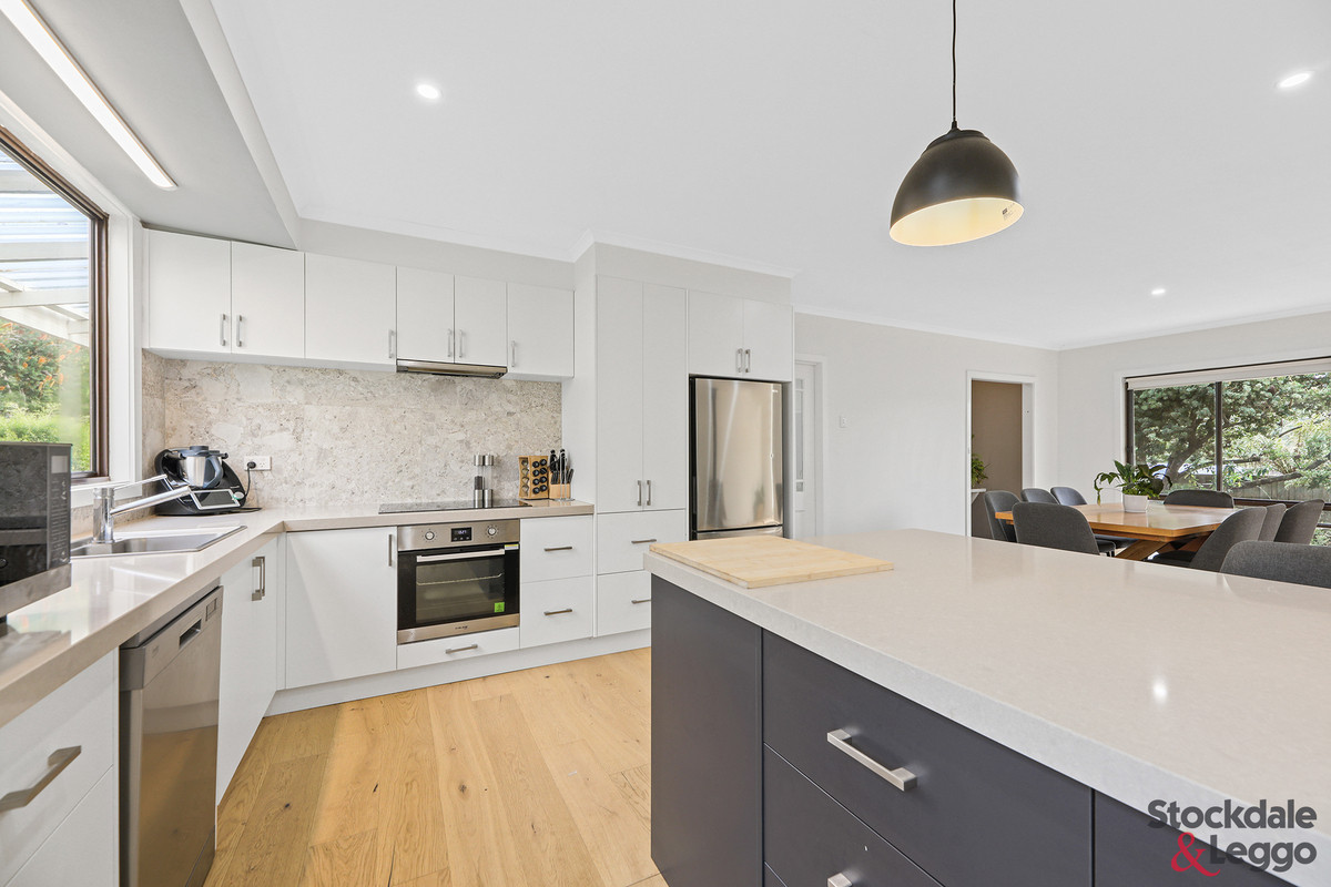 6 Eveline Court, MIRBOO NORTH VIC 3871, Mirboo North - Thumbnail 6
