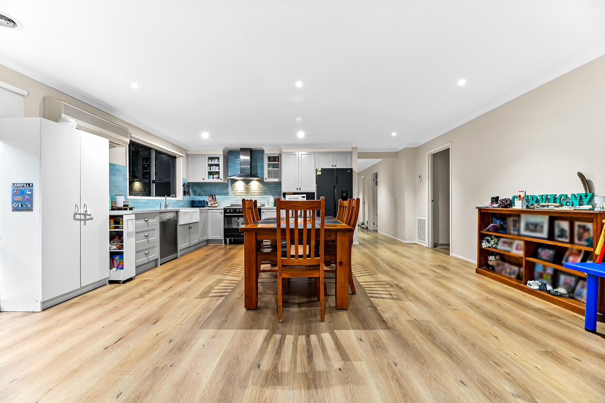 114 William Thwaites Boulevard, Cranbourne North VIC 3977, Cranbourne North - Thumbnail 8