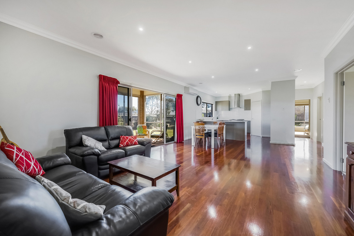 21 Cleveland Street, WARRNAMBOOL VIC 3280, Warrnambool - Thumbnail 2