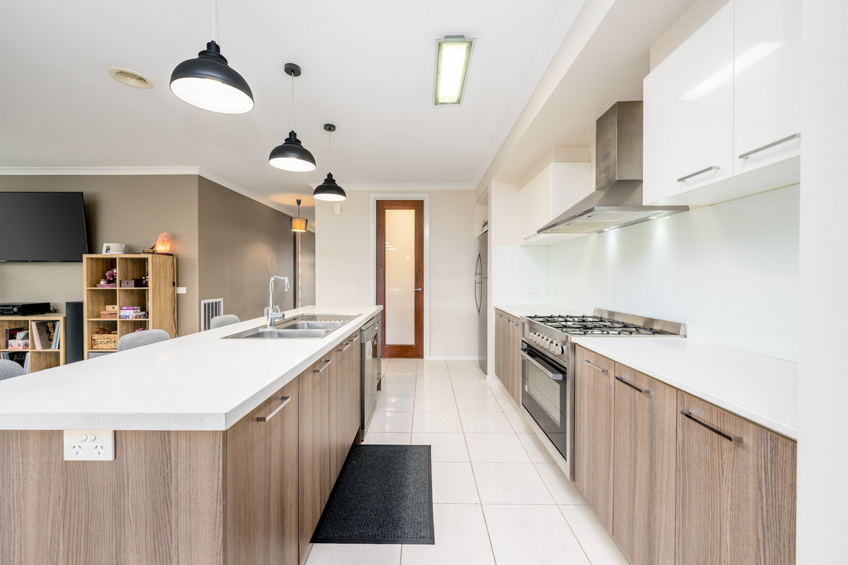 8 Quail Street, Kialla VIC 3631, Kialla - Thumbnail 2