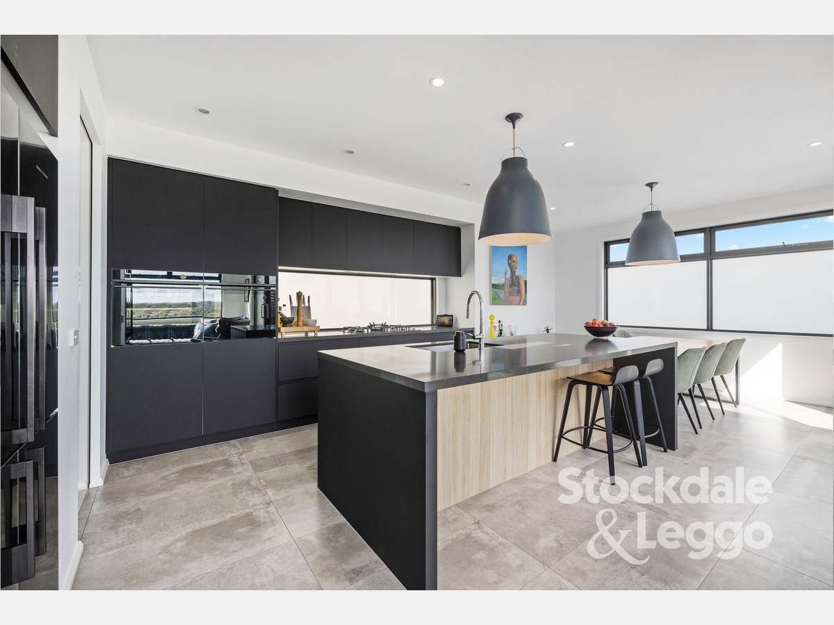 28 Fairhills Drive, Rye VIC 3941, Rye - Thumbnail 3