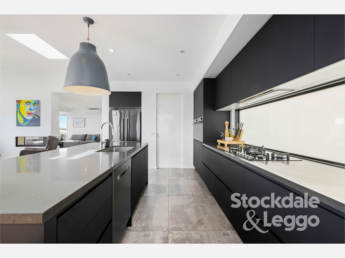 28 Fairhills Drive, Rye VIC 3941, Rye - Thumbnail 4