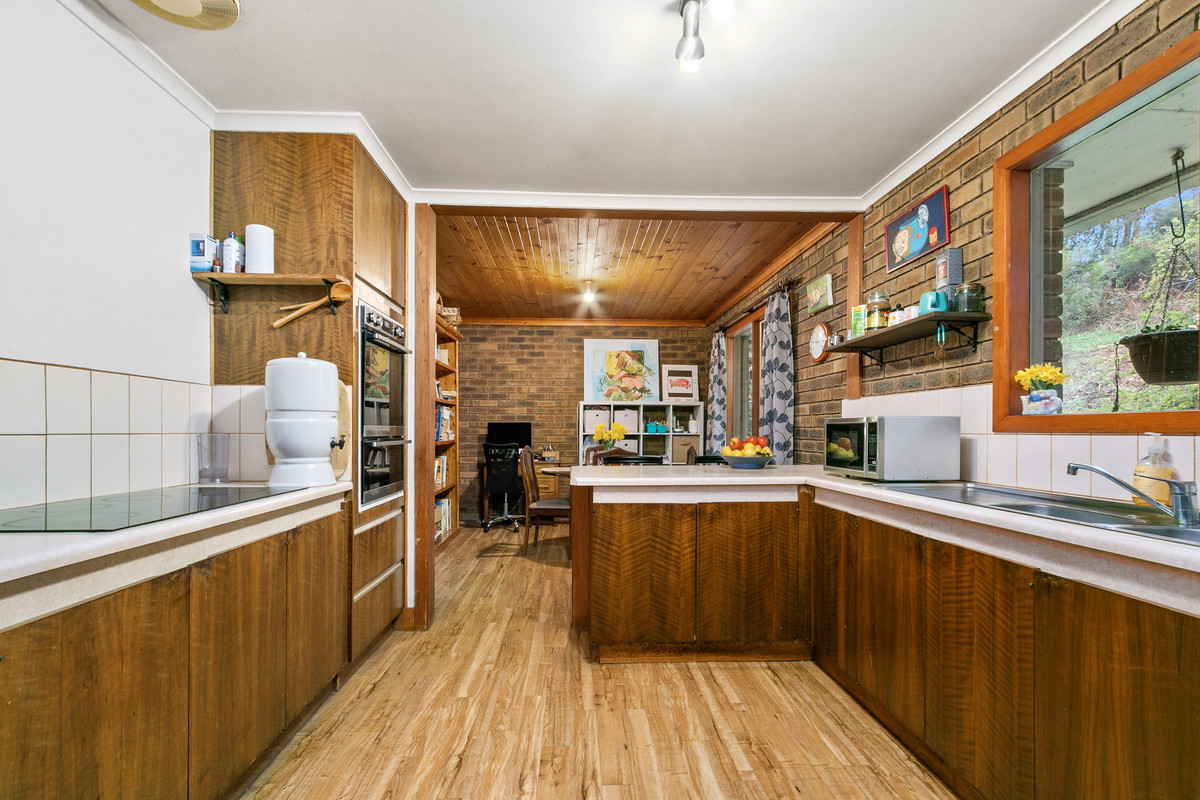 10 Reidys Road, Jeeralang VIC 3840, Jeeralang - Thumbnail 3