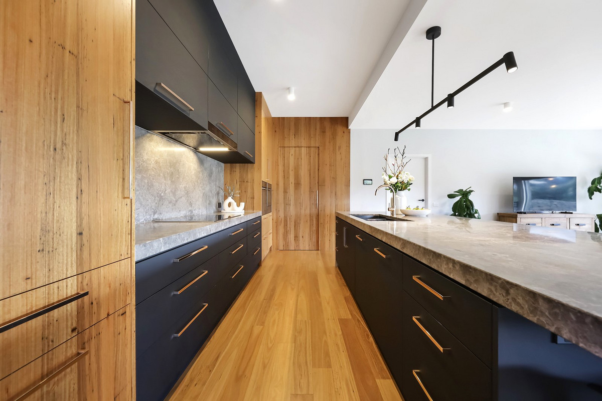 8 Logans Beach Road, WARRNAMBOOL VIC 3280, Warrnambool - Thumbnail 8