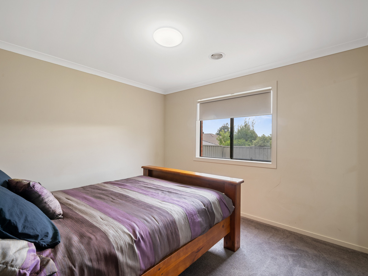 11 Bulbine Road, BACCHUS MARSH VIC 3340, Maddingley - Thumbnail 5