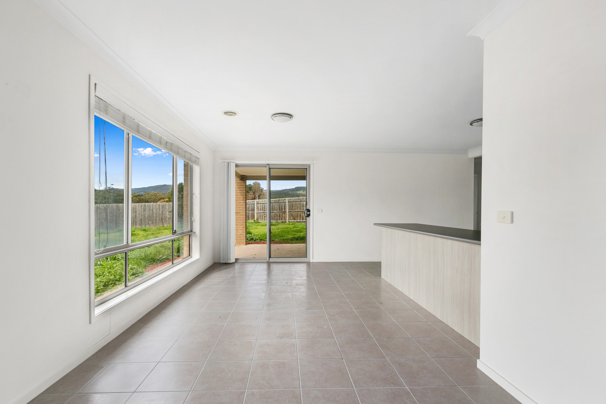 17 Graduation Place, Churchill VIC 3842, Churchill - Thumbnail 6