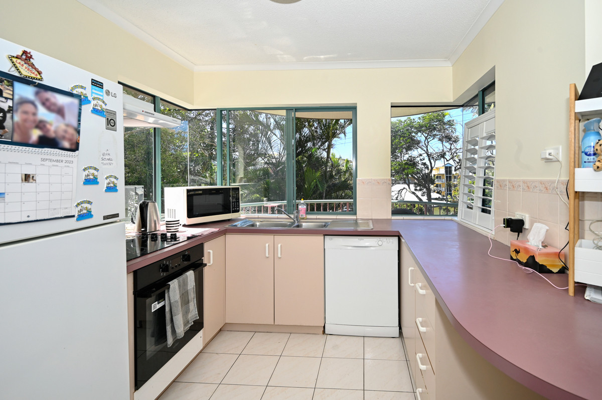 3 / 23 Moreton Parade, KINGS BEACH QLD 4551, Kings Beach - Thumbnail 4