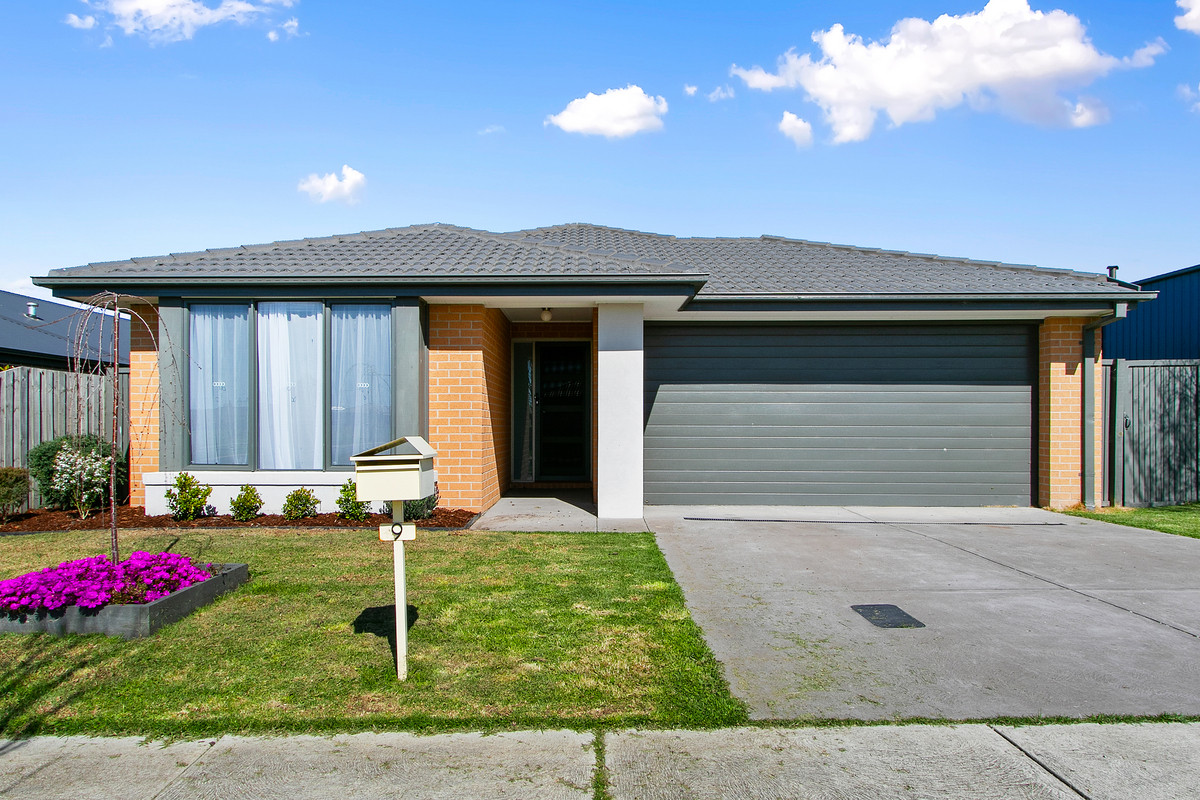 9 Kasey Place, TRARALGON VIC 3844, Traralgon - Thumbnail 2