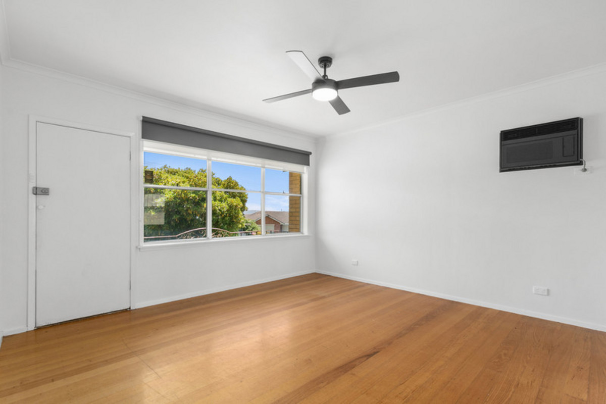 20 Heesom Crescent, CHURCHILL VIC 3842, Churchill - Thumbnail 2
