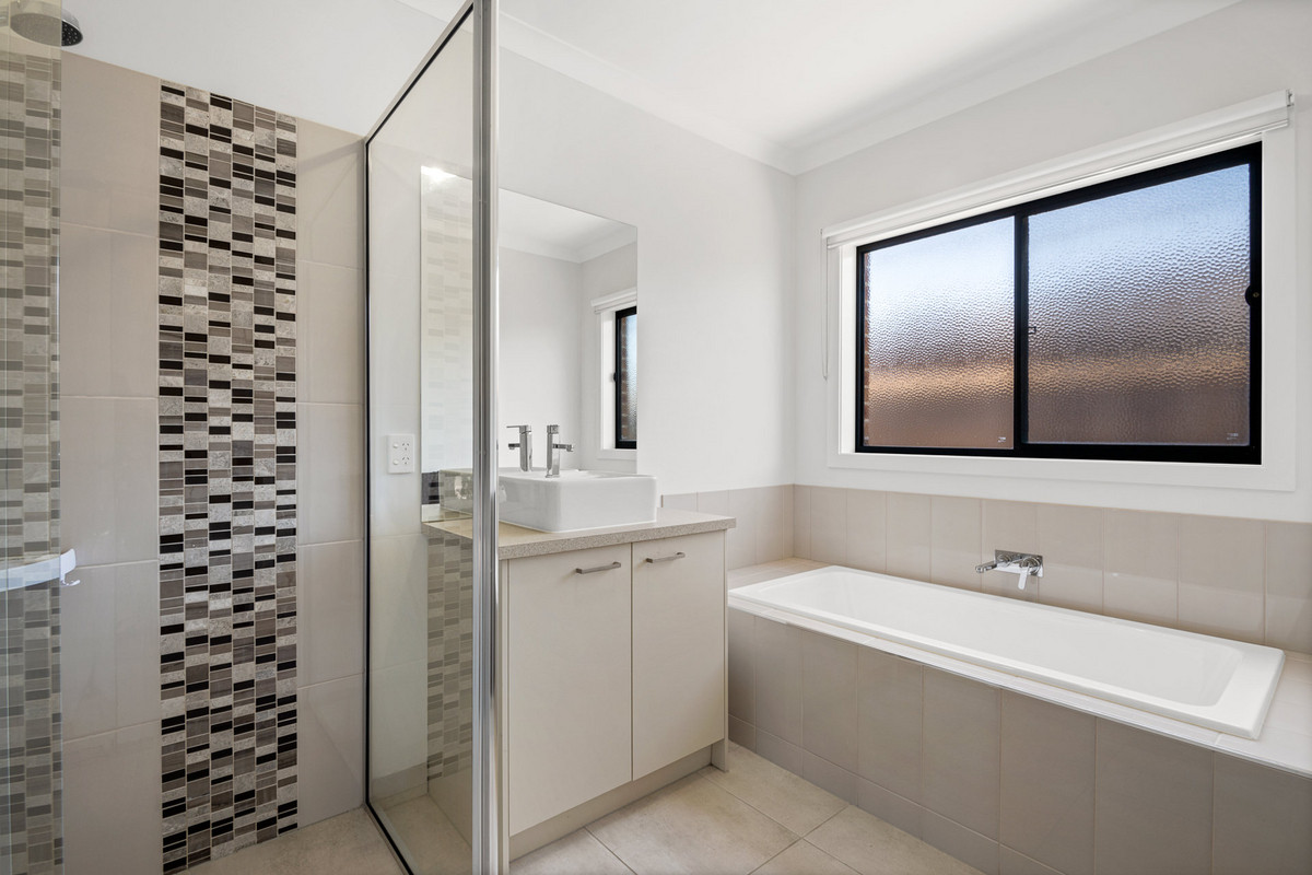 12 Ewart Drive, BANNOCKBURN VIC 3331, Bannockburn - Thumbnail 8