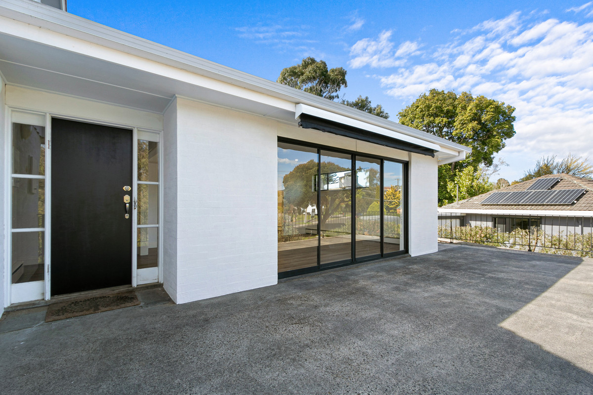 20 Ford Avenue, Newborough VIC 3825, Newborough - Thumbnail 2