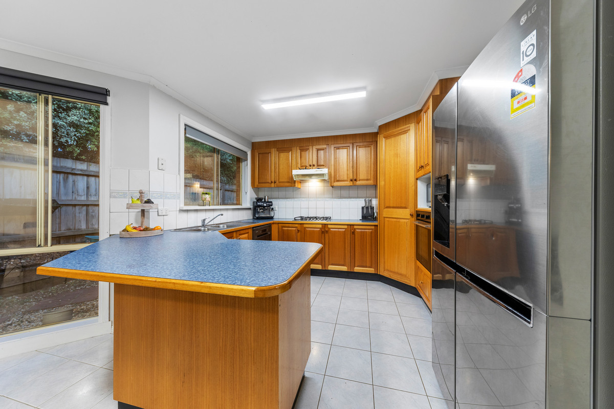 3 Nicola Court, Pakenham VIC 3810, Pakenham - Thumbnail 4
