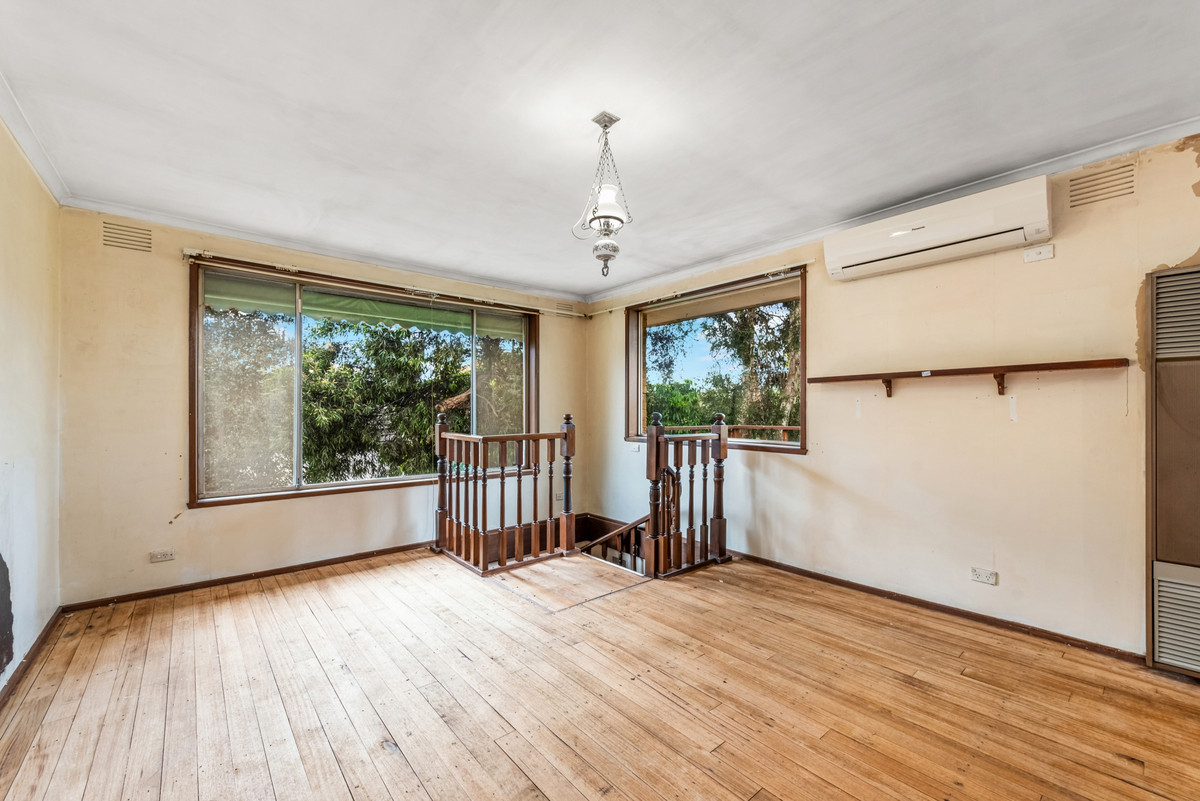 10 Selina Avenue, Mooroolbark VIC 3138, Mooroolbark - Thumbnail 2