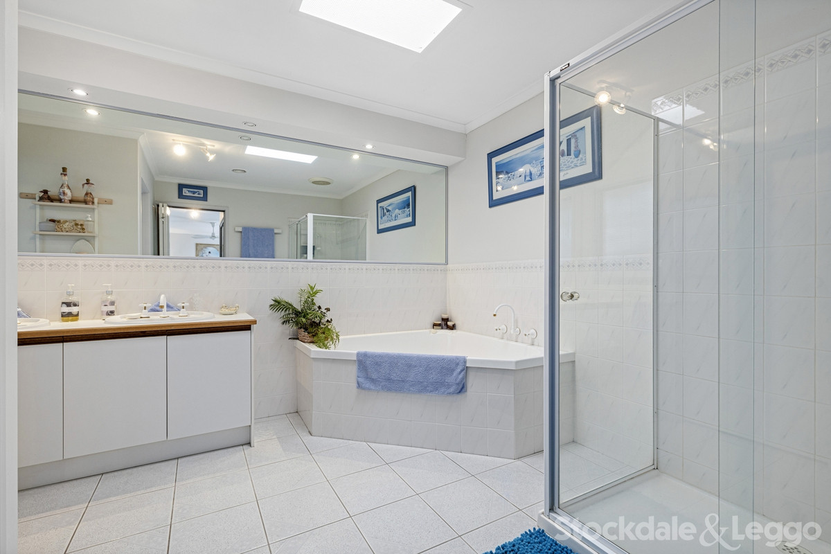 112 Avebury Drive, Berwick VIC 3806, Berwick - Thumbnail 8