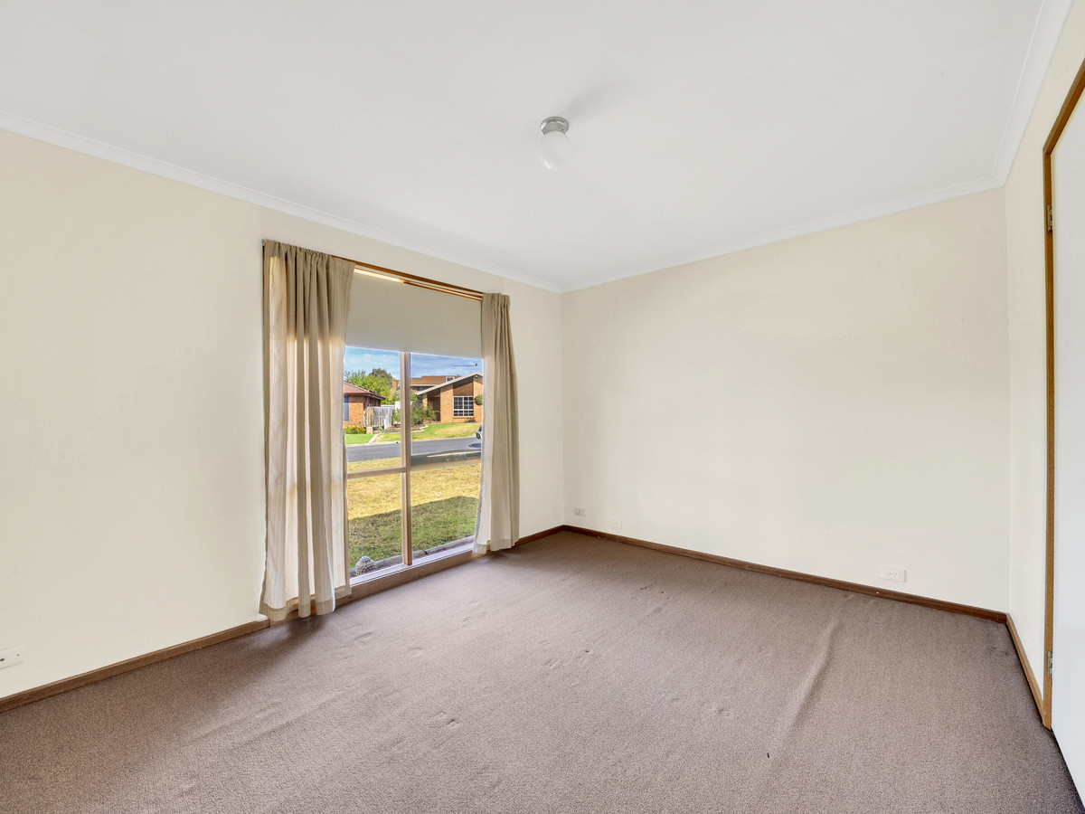 9 Todman Close, BACCHUS MARSH VIC 3340, Bacchus Marsh - Thumbnail 8