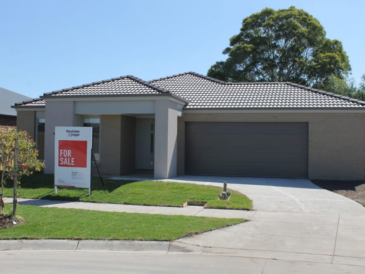 15 Serenity Court, LONGWARRY VIC 3816 Stockdale & Leggo