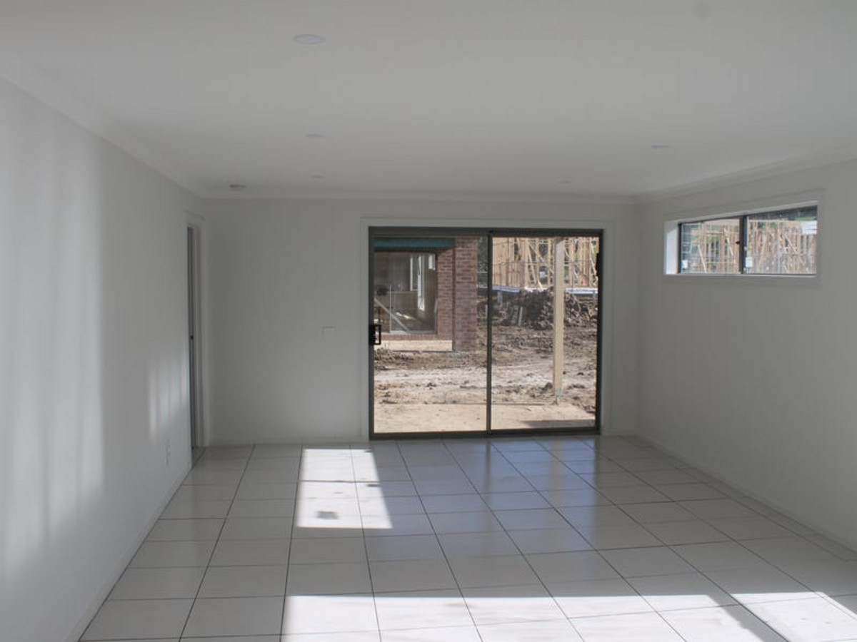 13 Talbot Drive, PAKENHAM VIC 3810, Pakenham - Thumbnail 3