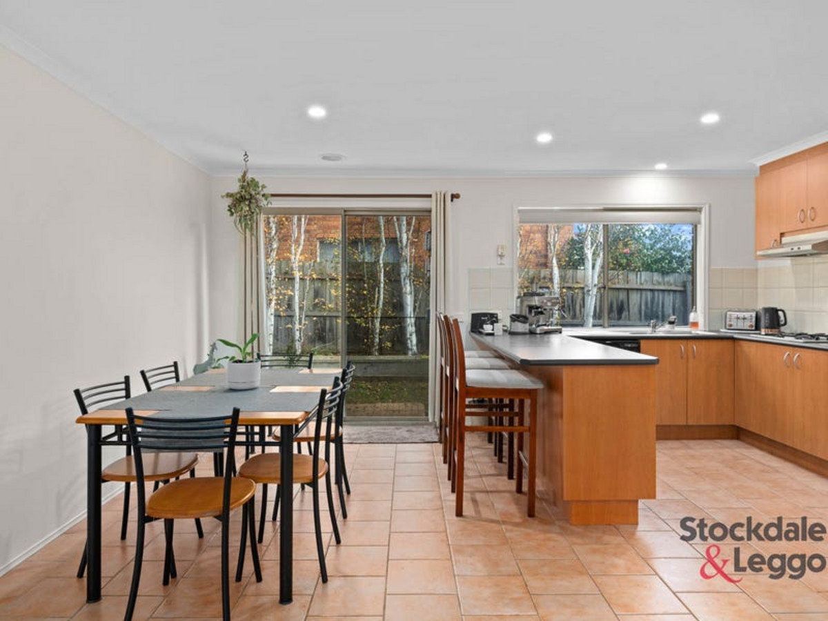 43 Ardblair Terrace, NARRE WARREN SOUTH VIC 3805, Narre Warren South - Thumbnail 8