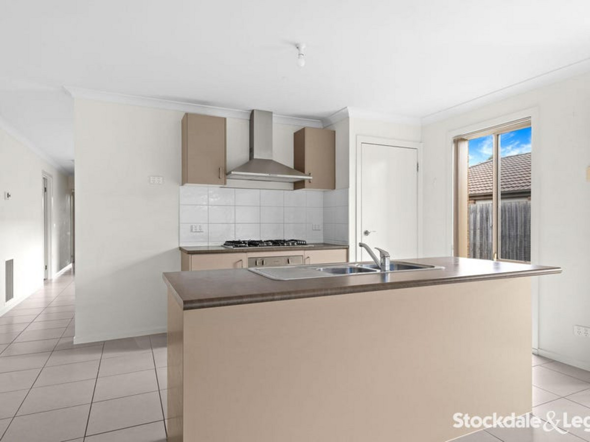 4 Clifford Drive, DROUIN VIC 3818, Drouin - Thumbnail 8