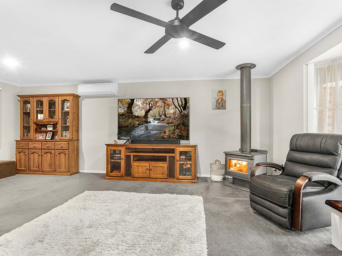 29 Balmoral Way, PAKENHAM VIC 3810, Pakenham - Thumbnail 2