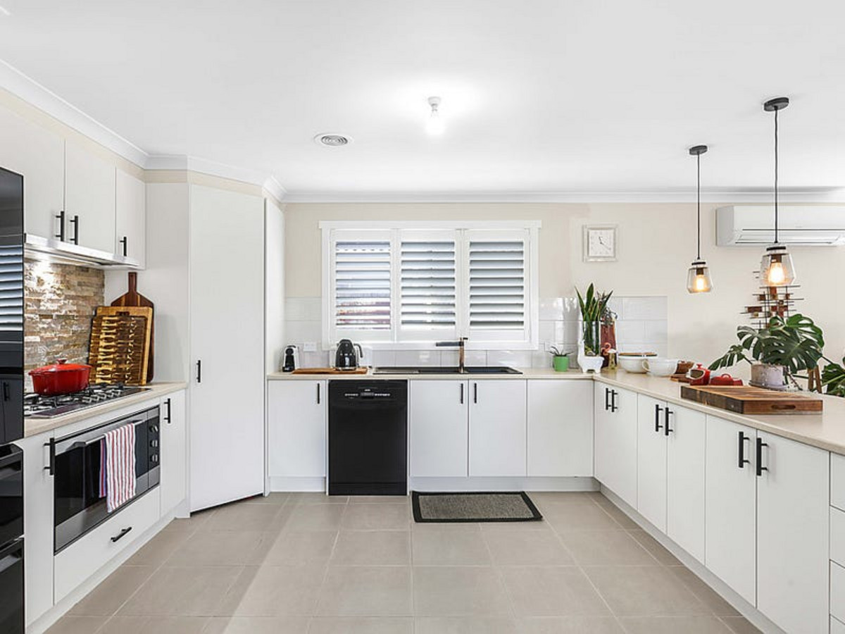 10 Rufous Street, LONGWARRY VIC 3816, Longwarry - Thumbnail 4