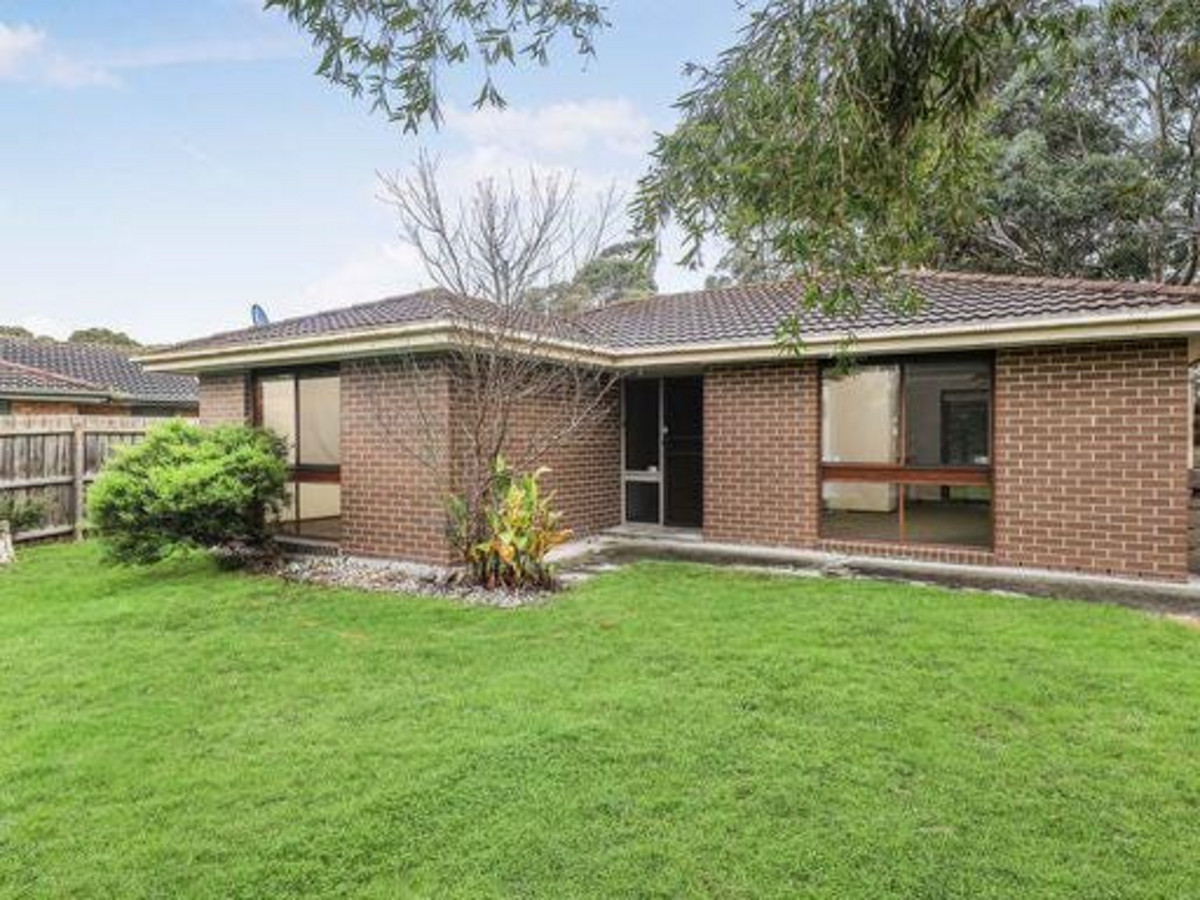 4 Sykes Court, PAKENHAM VIC 3810, Pakenham - Thumbnail 2