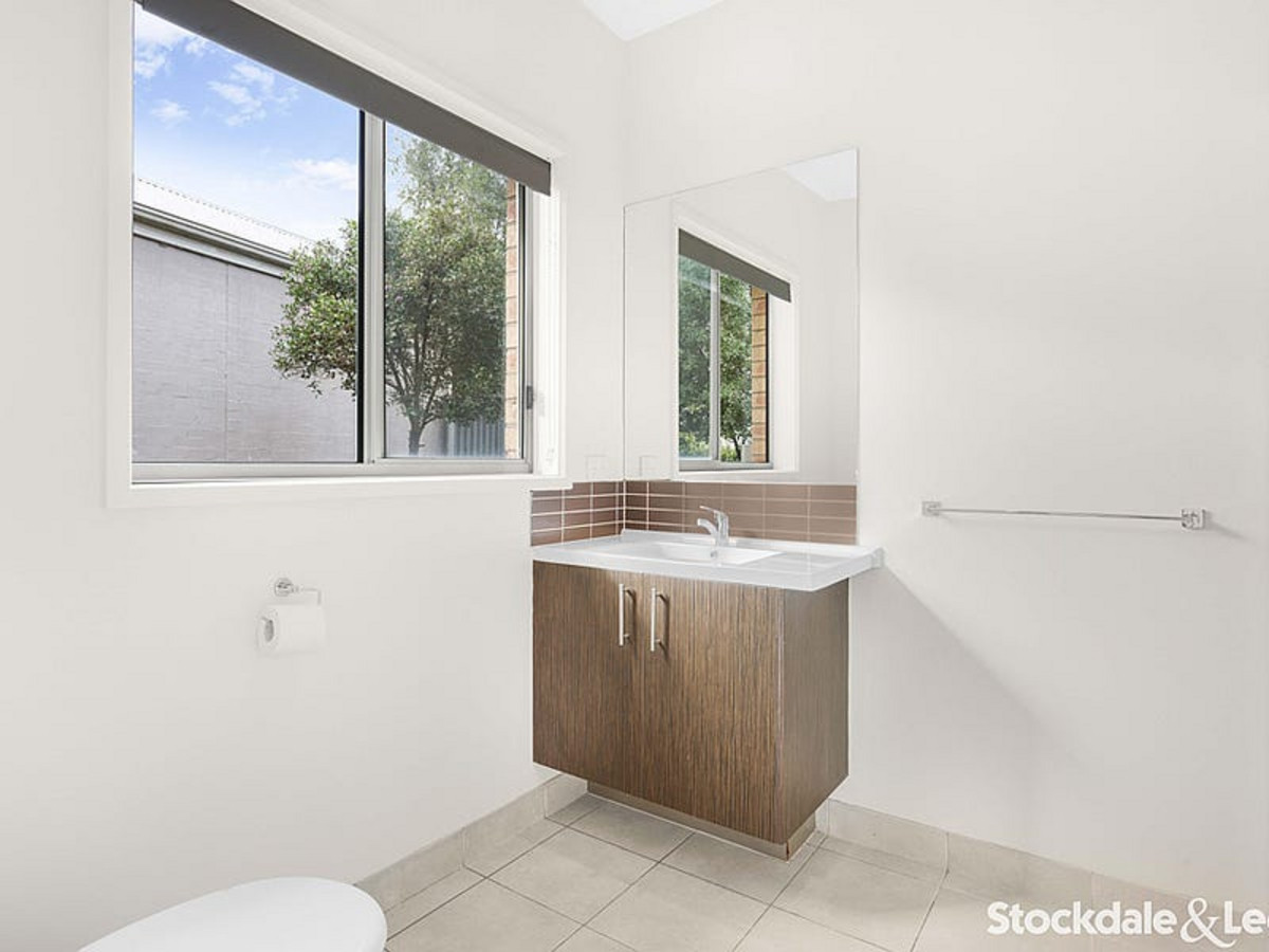 32 Wild Cherry Avenue, PAKENHAM VIC 3810, Pakenham - Thumbnail 3