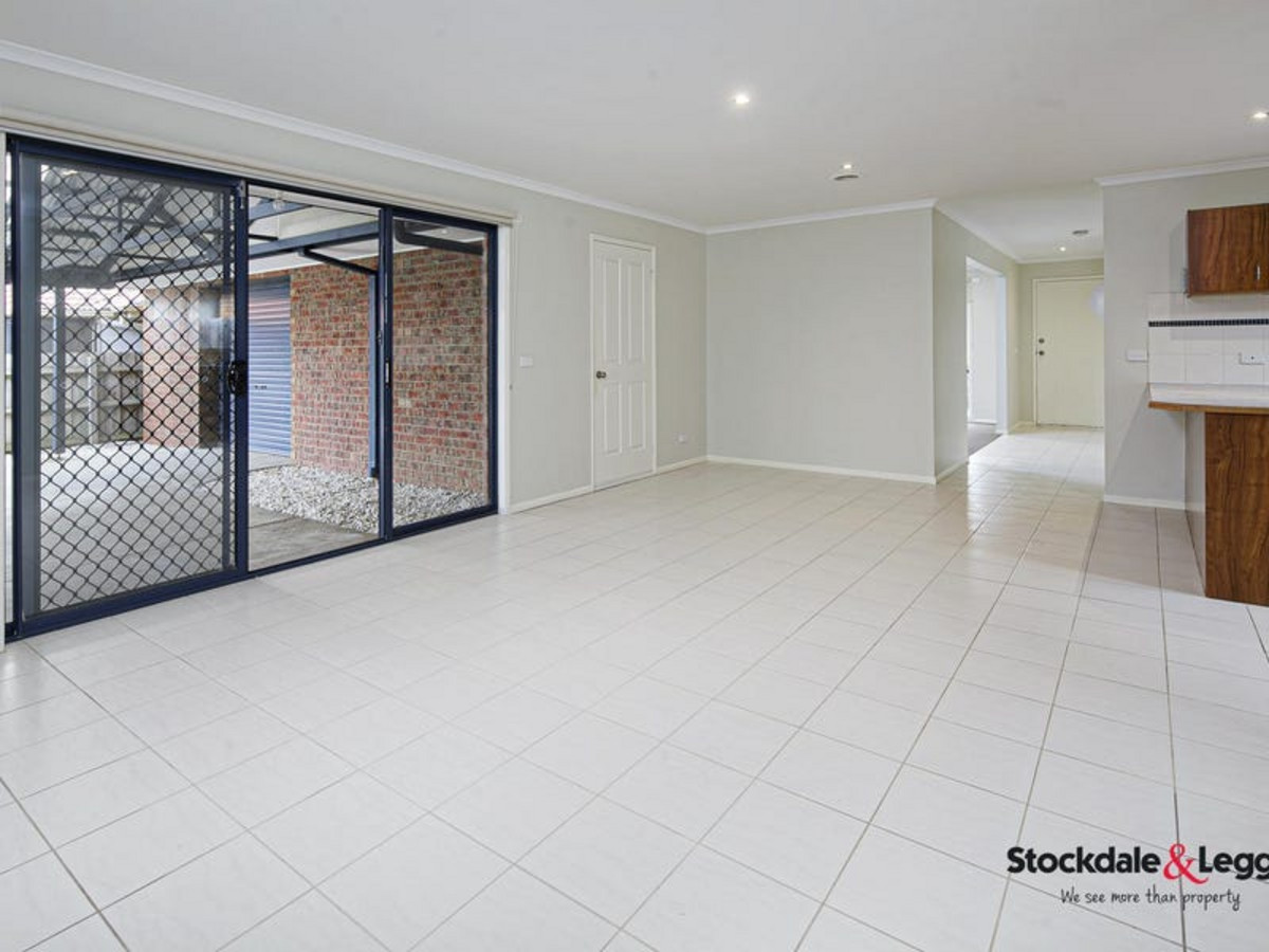5 Nirringa Drive, HAMPTON PARK VIC 3976, Hampton Park - Thumbnail 4