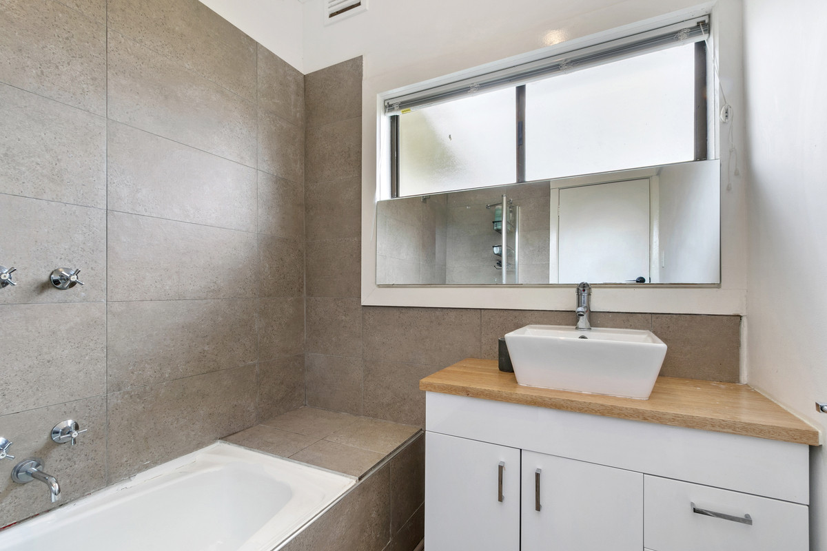 18 Alexander Avenue, Moe VIC 3825, Moe - Thumbnail 7